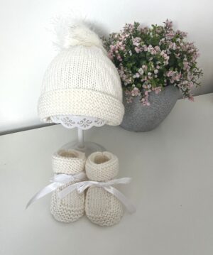 Baby Booties and Hat Set; White;  Cashmerino Blend; 0-3 Months